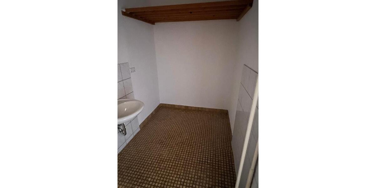 Etagenwohnung Duisburg - 3 Zimmer, 110 m&sup2;, 1.096&euro; | Angebot:26310453
