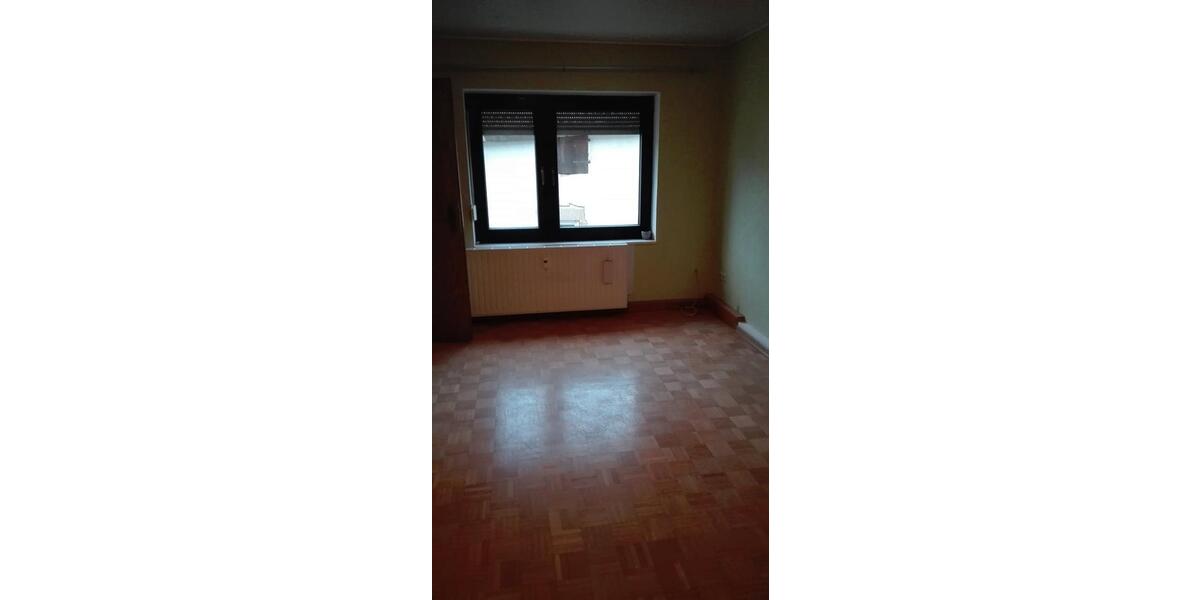 Erdgeschoßwohnung Sankt Wendel - 5 Zimmer, 120 m&sup2;, 600&euro; | Angebot:26049471