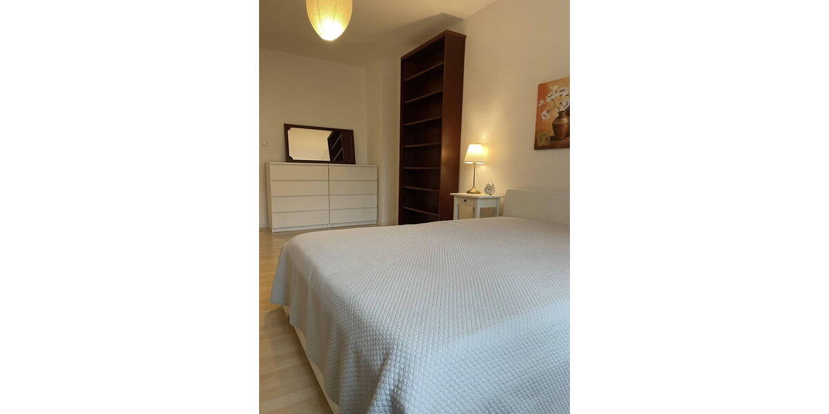 Etagenwohnung Berlin Charlottenburg - 2 Zimmer, 71 m&sup2;, 1.420&euro; | Angebot:26221061