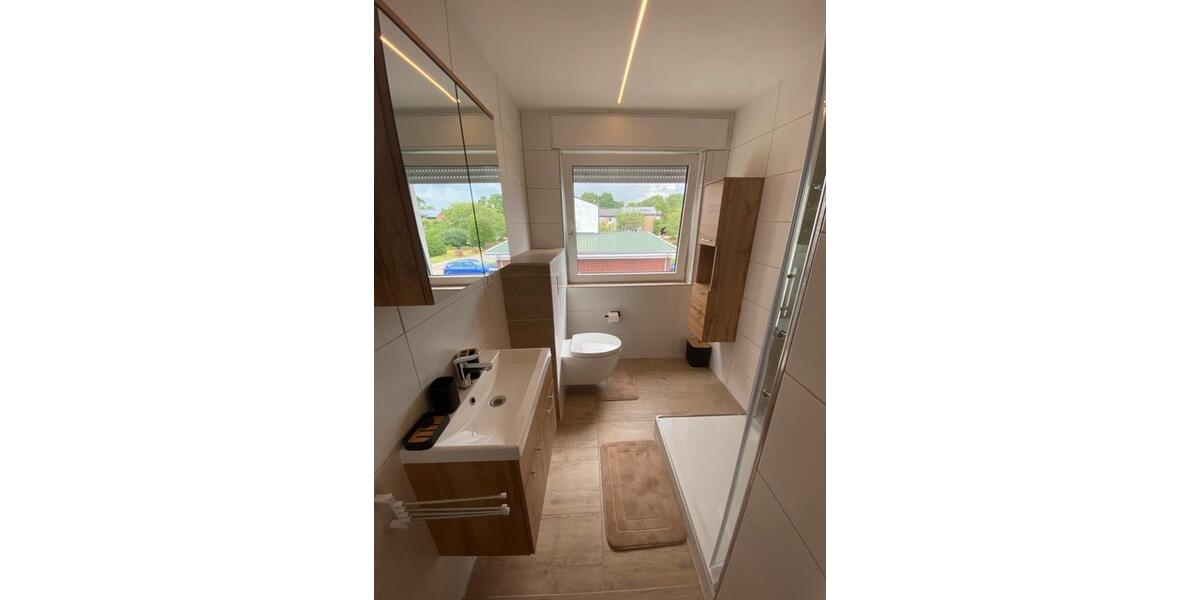 Wohnen auf Zeit Lingen (Ems) Damaschke - 4 Zimmer, 78 m&sup2;, 330&euro; | Angebot:25398563