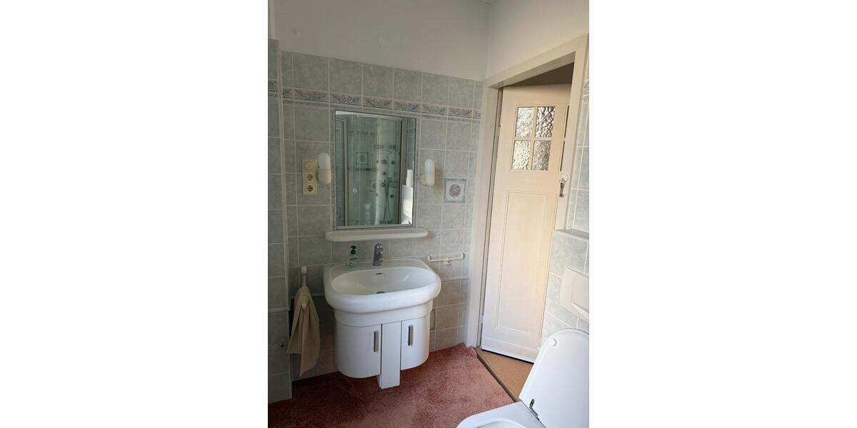 Erdgeschoßwohnung Oldenburg Dobbenviertel - 7 Zimmer, 220 m&sup2;, 2.700&euro; | Angebot:25341094