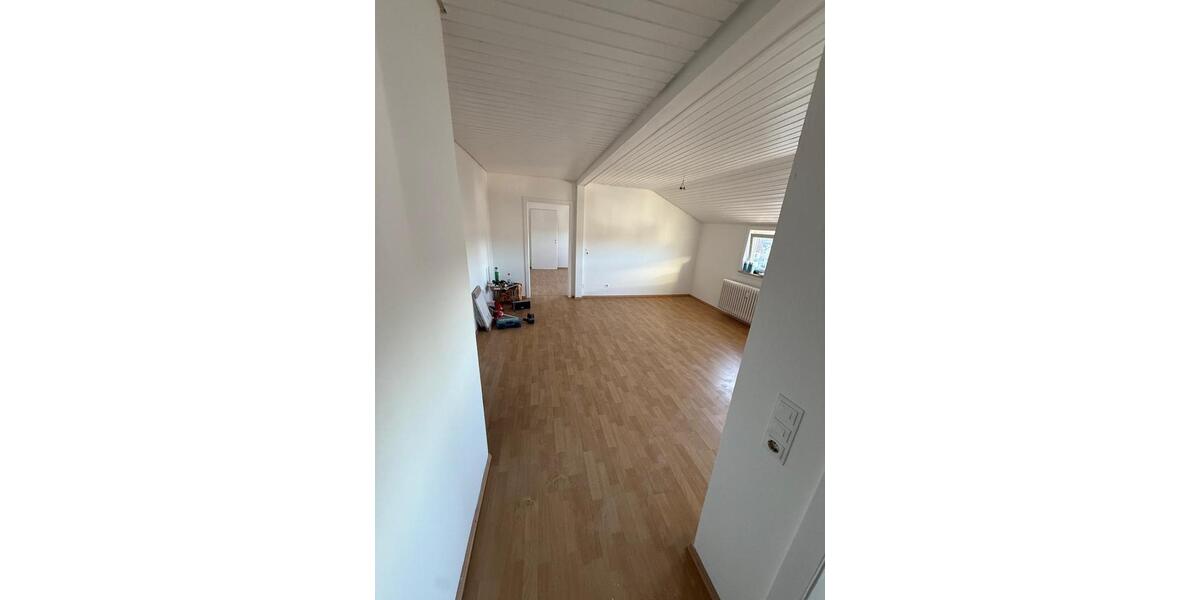 Dachgeschoßwohnung Balingen - 2 Zimmer, 68 m&sup2;, 800&euro; | Angebot:25781806