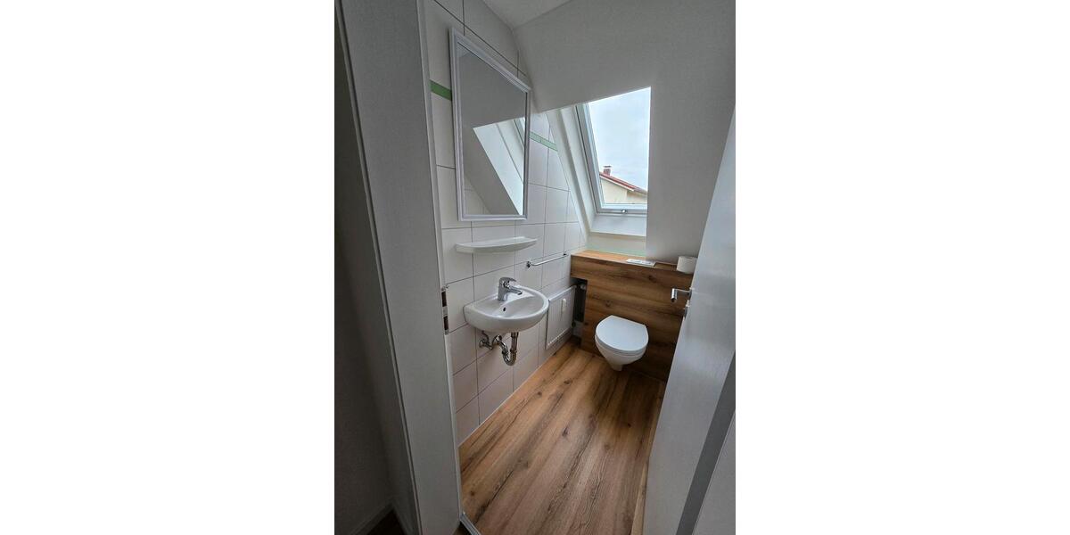 ++ neu renoviert ++ WG-Zimmer Wohngemeinschaft Zimmer in Landshut 4.5 zimmer