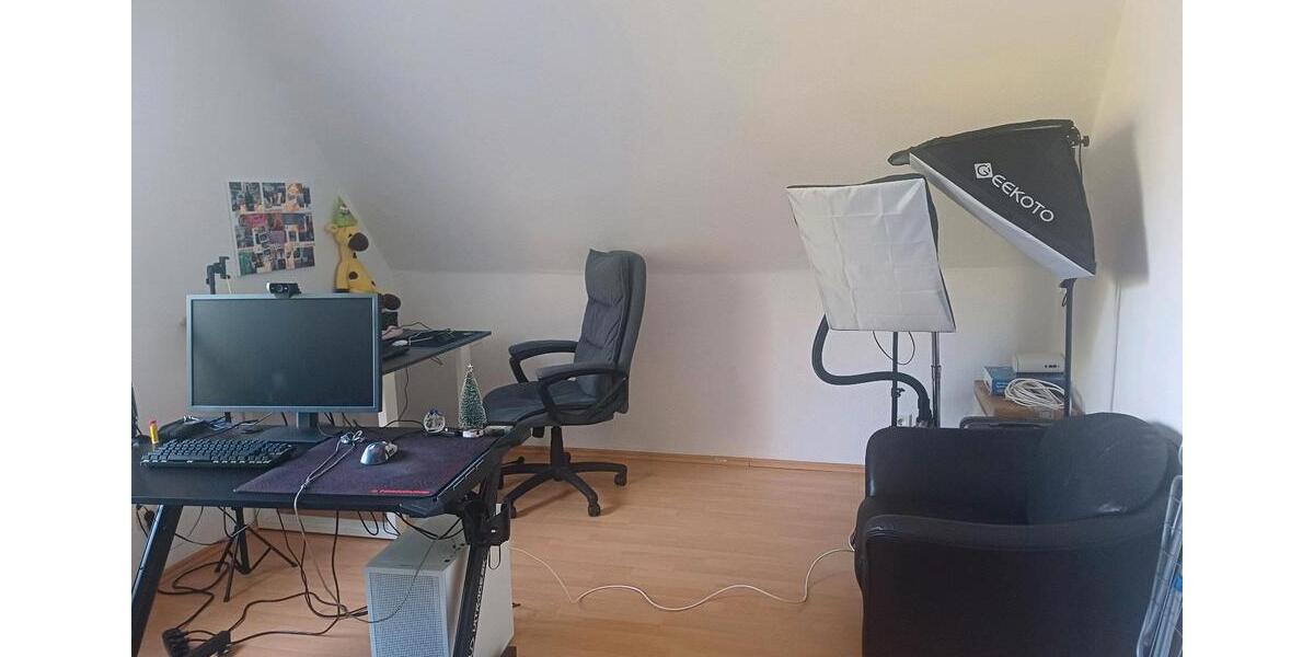 Dachgeschoßwohnung Waldbröl - 3 Zimmer, 72 m&sup2;, 680&euro; | Angebot:24710929