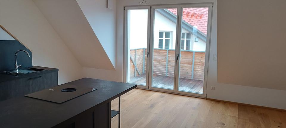 Etagenwohnung Oettingen in Bayern - 2.5 Zimmer, 89 m&sup2;, 1.050&euro; | Angebot:24877172