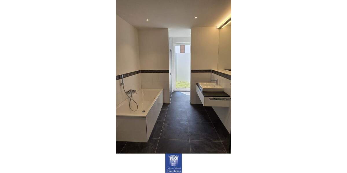 Etagenwohnung Döbeln - 4 Zimmer, 133 m&sup2;, 1.330&euro; | Angebot:25803087