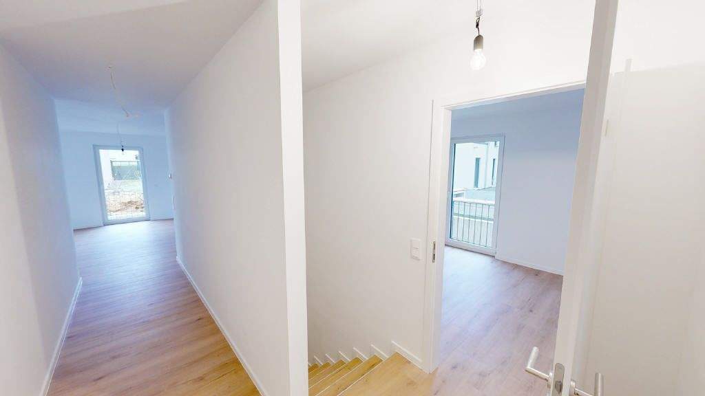 Etagenwohnung Euskirchen Roitzheim - 4 Zimmer, 203 m&sup2;, 2.580&euro; | Angebot:24875985