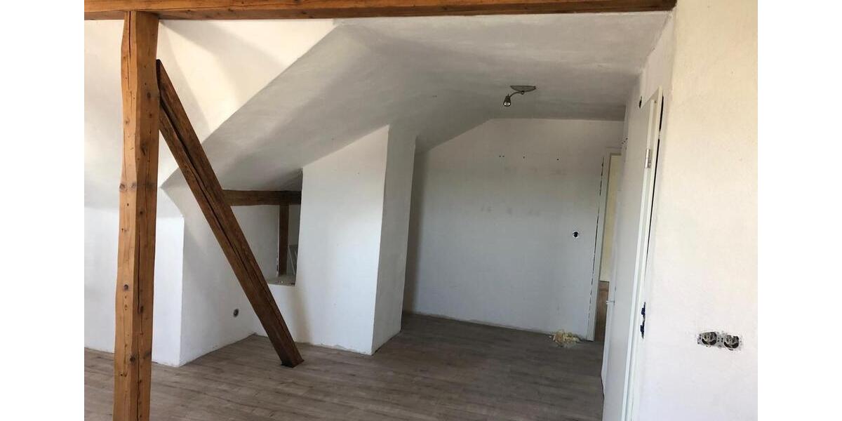 Dachgeschoßwohnung Kaisersesch - 1.5 Zimmer, 100 m&sup2;, 700&euro; | Angebot:26023353