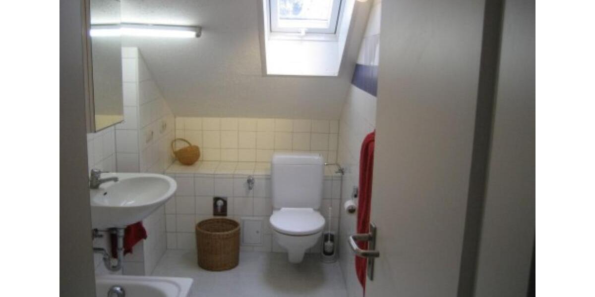 Dachgeschoßwohnung Berkheim - 2 Zimmer, 38 m&sup2;, 555&euro; | Angebot:24832866