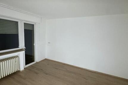 Renovierte Erdgeschoss Wohnung mit Garten Zentral Essen Jobcenter 1.5 zimmer