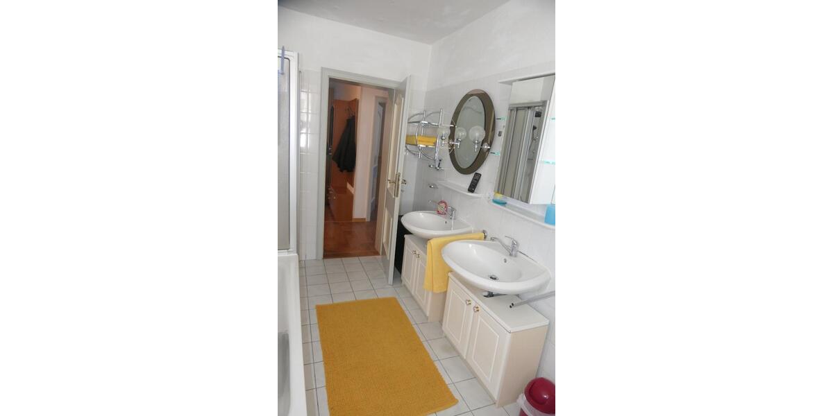 Einfamilienhaus Uelzen - 7 Zimmer, 150 m&sup2;, 1.200&euro; | Angebot:26611151