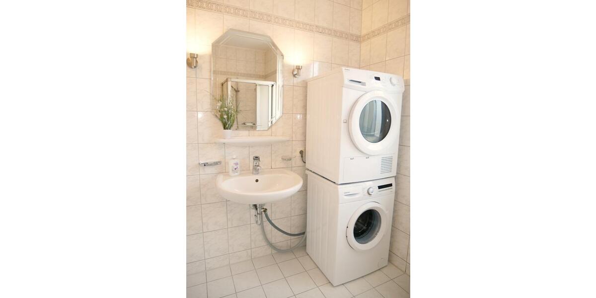Wohnen auf Zeit Bodenwöhr - 3 Zimmer, 100 m&sup2;, 17&euro; | Angebot:12322700