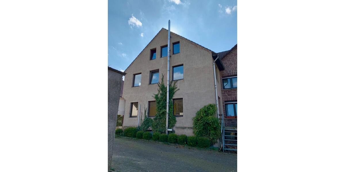 Etagenwohnung Extertal - 6 Zimmer, 168 m&sup2;, 840&euro; | Angebot:25478951