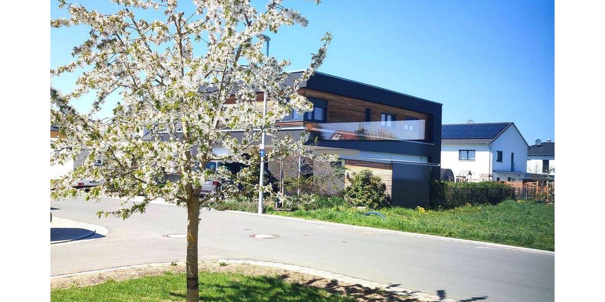 Einfamilienhaus Oberreichenbach - 5 Zimmer, 177 m&sup2;, 2.800&euro; | Angebot:26657299
