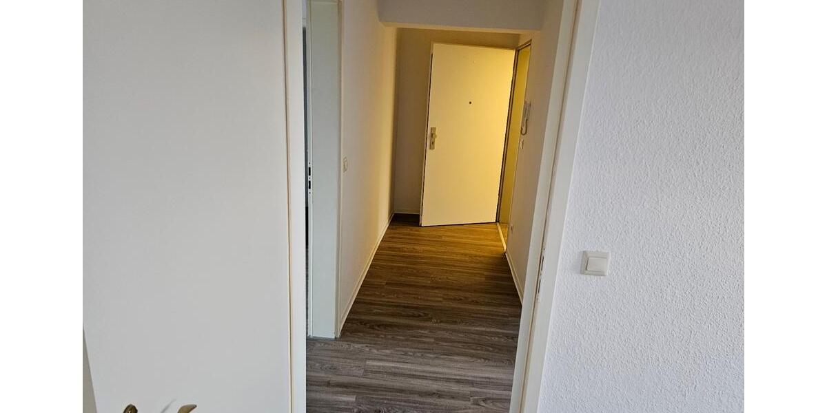 Dachgeschoßwohnung Merseburg - 2 Zimmer, 54 m&sup2;, 395&euro; | Angebot:23531731