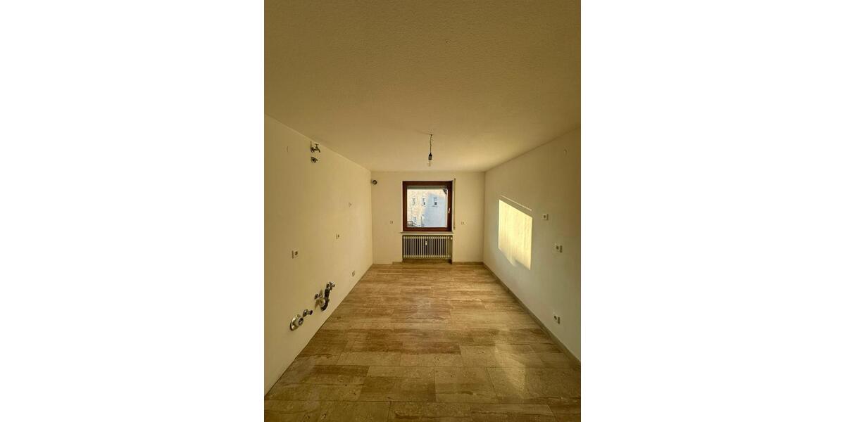 Freundliche 3-Zimmer-Wohnung mit Balkon und Garage in Westhausen 3 zimmer