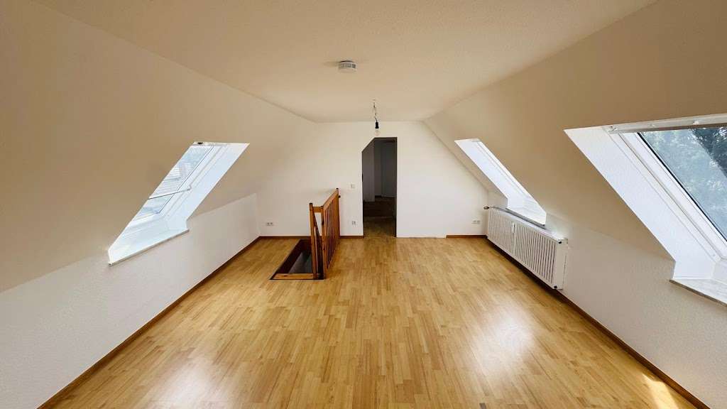 Etagenwohnung Düsseldorf Hassels - 4 Zimmer, 106 m&sup2;, 1.059&euro; | Angebot:26907701
