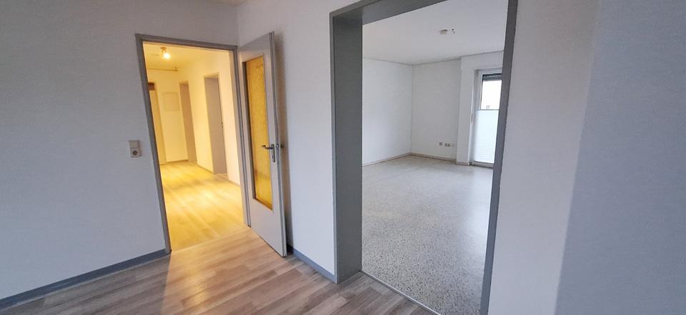 Freundliche helle 4 Zimmer Wohnung zu vermieten - Nähe Volkspark 4 zimmer