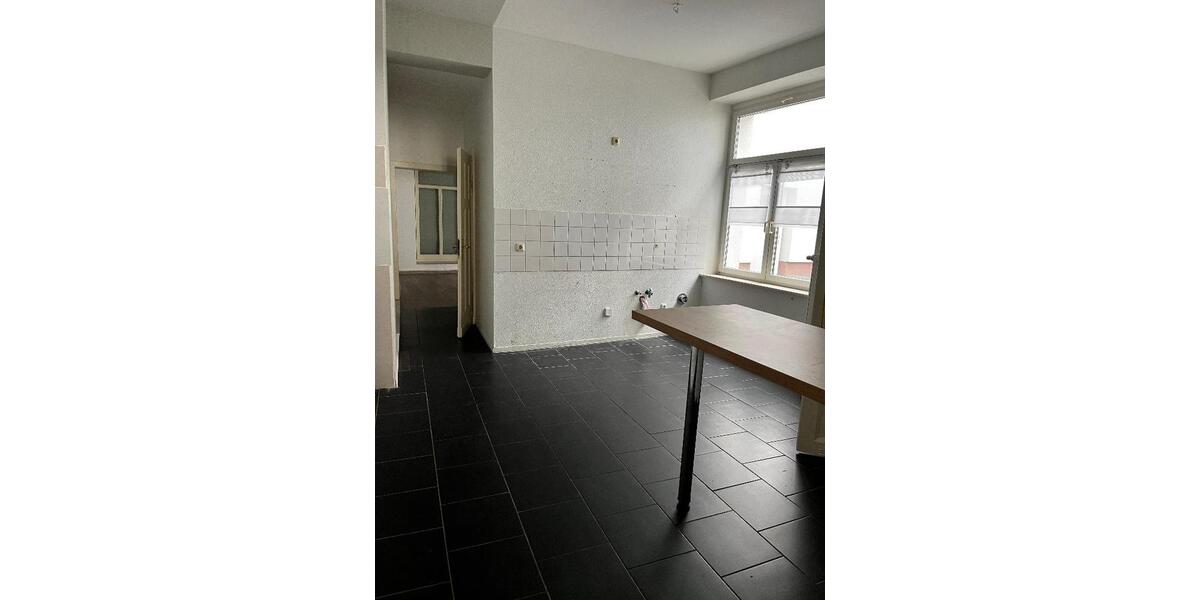 Etagenwohnung Weißenfels - 4 Zimmer, 130 m&sup2;, 785&euro; | Angebot:22210685