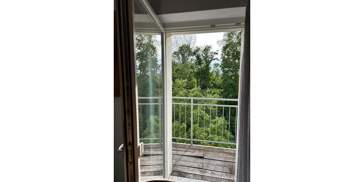 Dachgeschoßwohnung Halle (Saale) Am Wasserturm/Thaerviertel - 2 Zimmer, 61 m&sup2;, 495&euro; | Angebot:26639920