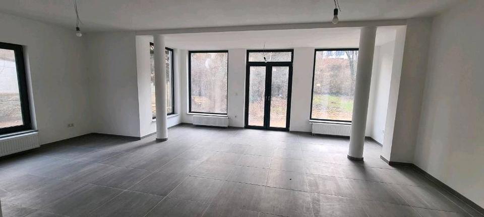 Einfamilienhaus Leidersbach - 5 Zimmer, 143 m&sup2;, 1.900&euro; | Angebot:26126456