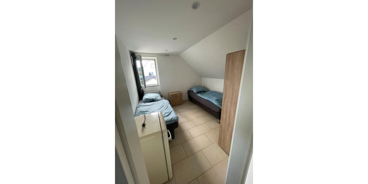 Wohnen auf Zeit Plaidt - 6 Zimmer, 180 m&sup2;, 15&euro; | Angebot:21133110