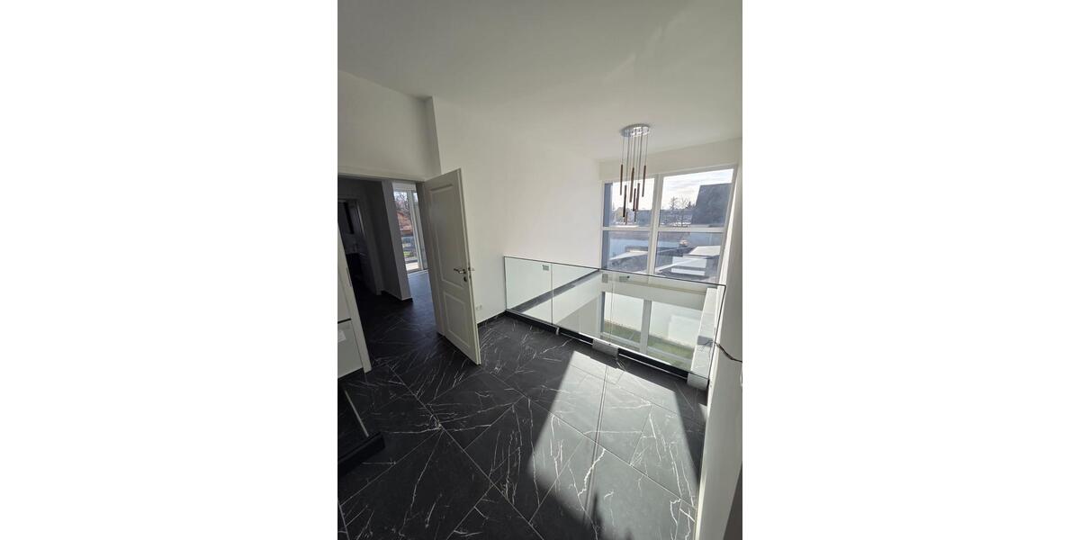 Doppelhaushälfte Halle (Saale) Damaschkestraße - 5 Zimmer, 200 m&sup2;, 2.000&euro; | Angebot:26577877