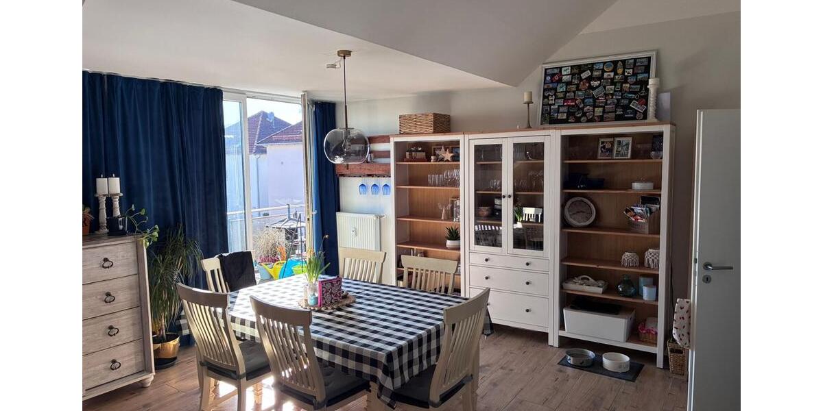 Dachgeschoßwohnung Parsberg - 4 Zimmer, 120 m&sup2;, 1.100&euro; | Angebot:25309363