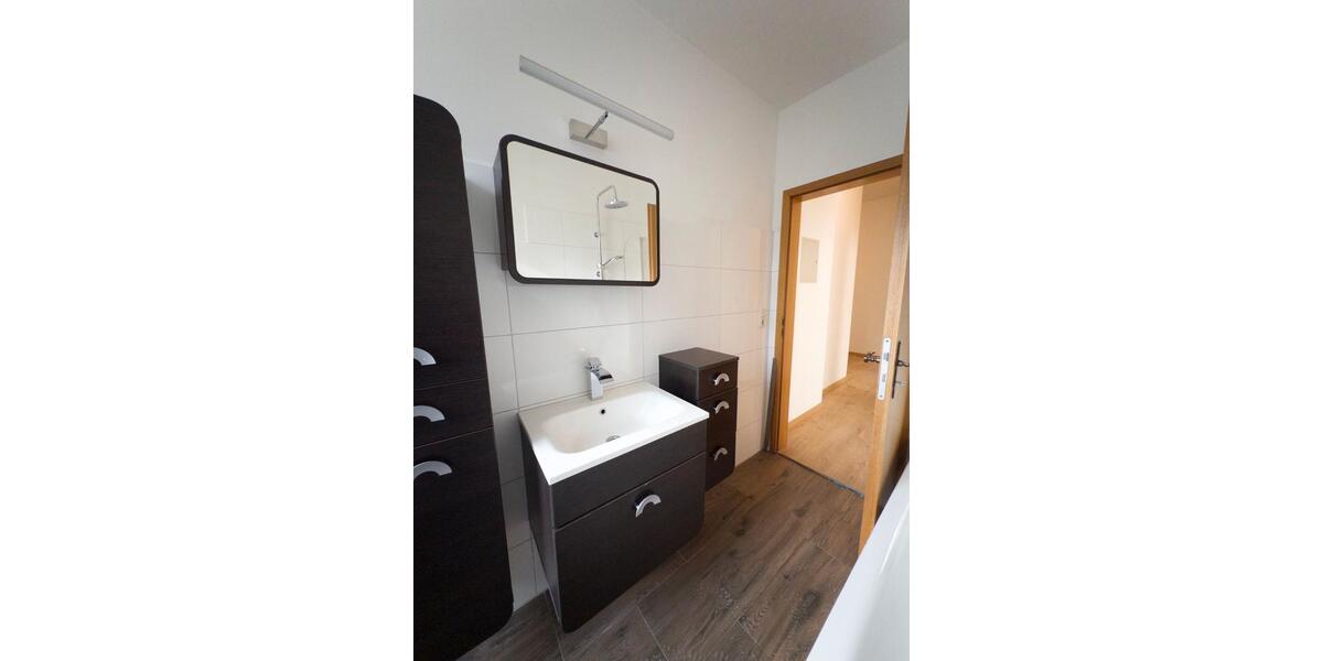 Etagenwohnung Schneeberg - 3 Zimmer, 80 m&sup2;, 500&euro; | Angebot:26646093