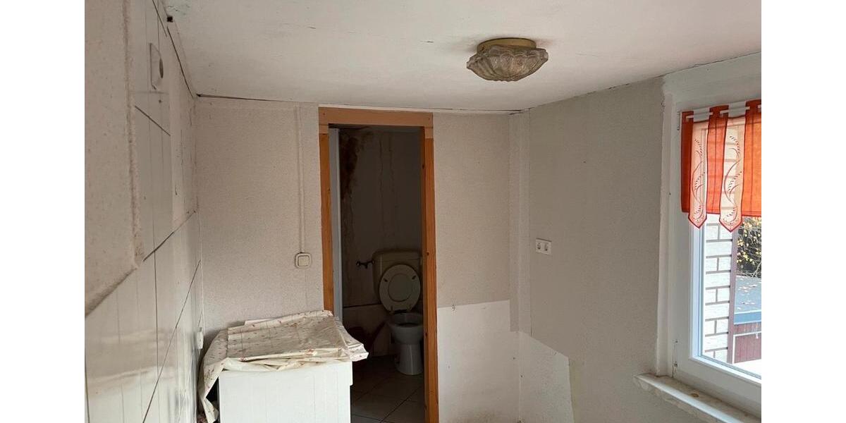 Einfamilienhaus in ländlicher Umgebung von Altenburg 4 zimmer