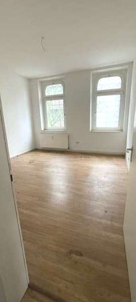 Wohnung zum Mieten in Duisburg 345 € 58.65 m² 2 zimmer