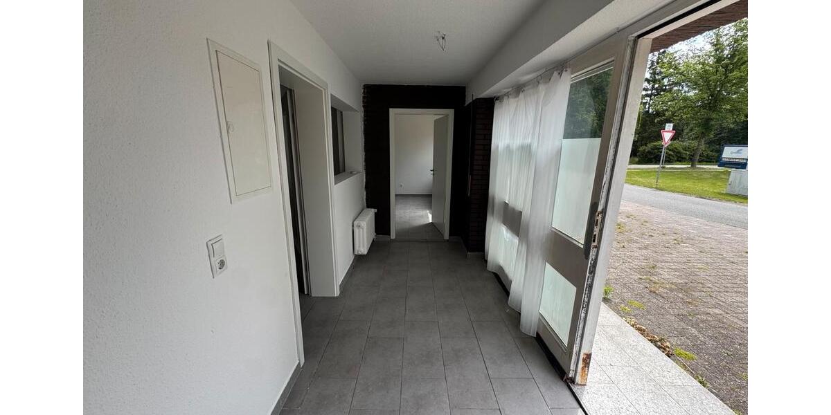 Etagenwohnung Saterland - 4 Zimmer, 150 m&sup2;, 1.000&euro; | Angebot:25351474