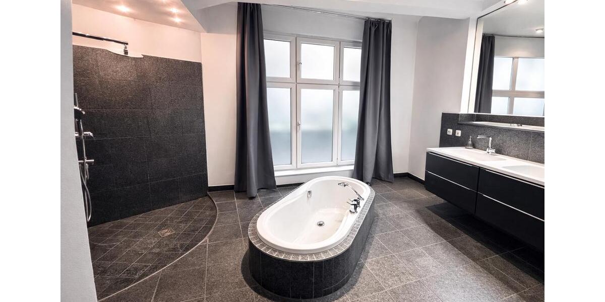 Erdgeschoßwohnung Erfurt - 4 Zimmer, 194 m&sup2;, 1.990&euro; | Angebot:25790850