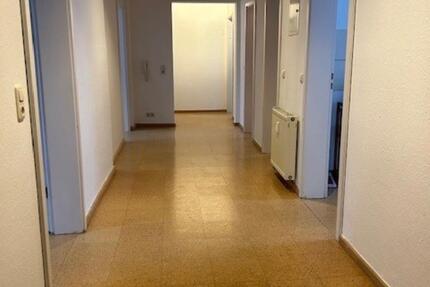 Vielseitige 4-Zimmer-Wohnung – ideal zum Wohnen oder als Gewerbeeinheit (Lindauer Str.) zimmer