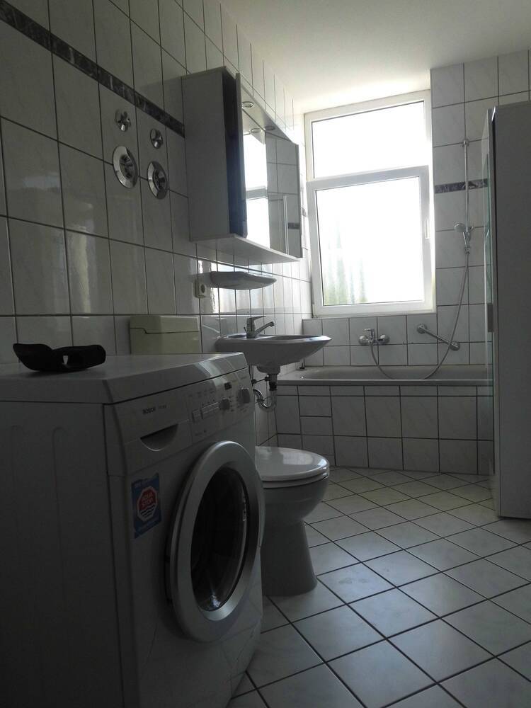 helle 2-RaumWohnung mit Einbauküche in Plagwitz