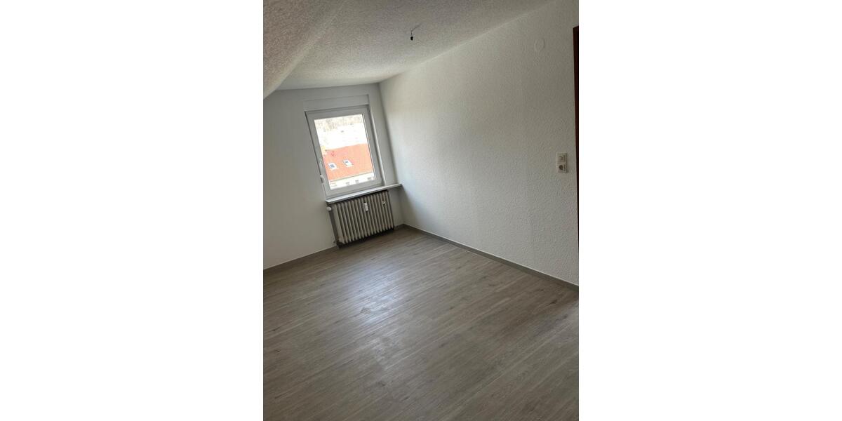 Dachgeschoßwohnung Bad Kissingen - 3 Zimmer, 75 m&sup2;, 630&euro; | Angebot:26039149