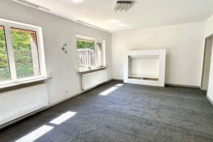 Praktische 2,5 Zimmer EG-Wohnung mit Stellplatz und Garten 3 zimmer