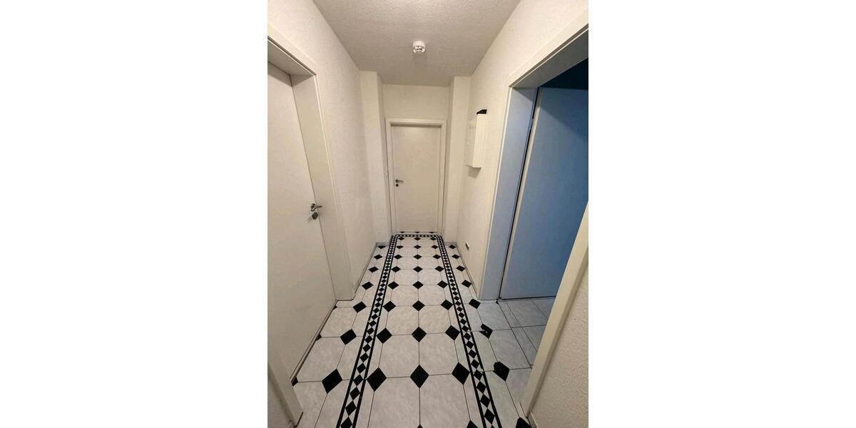 Etagenwohnung Bad Oldesloe - 2 Zimmer, 71 m&sup2;, 1.200&euro; | Angebot:26048642