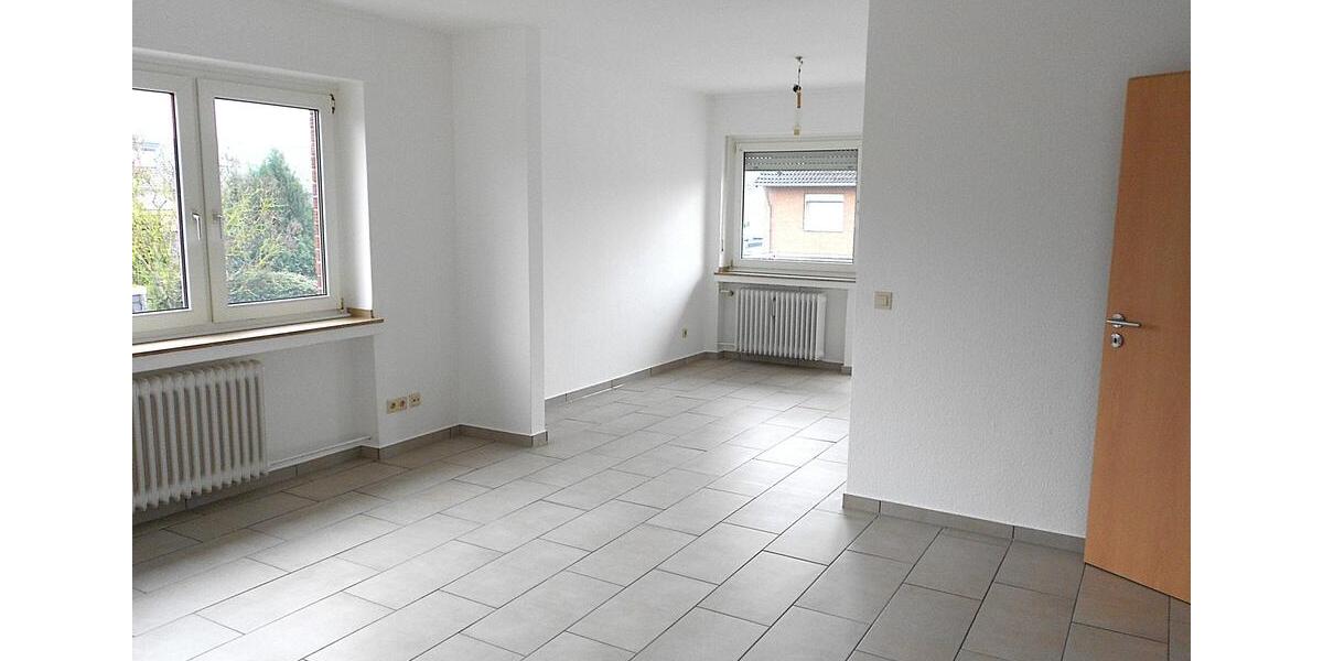 Etagenwohnung Düren Mariaweiler-Hoven - 3 Zimmer, 94 m&sup2;, 900&euro; | Angebot:26532527