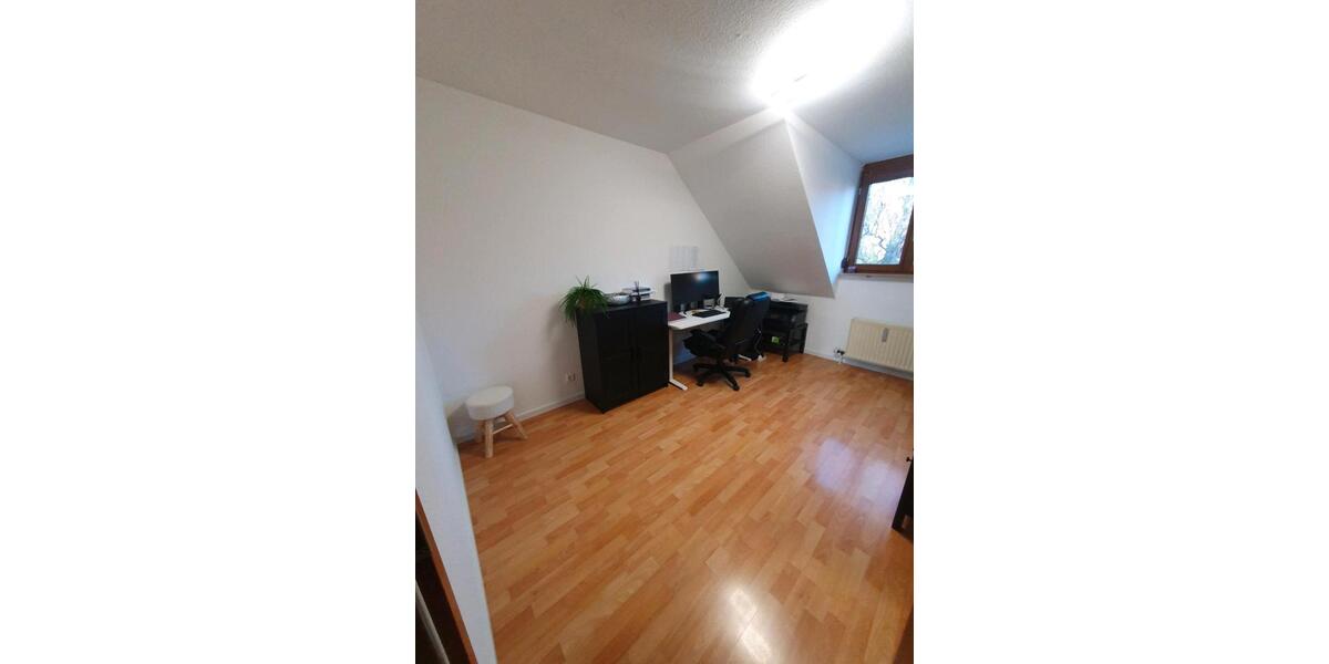Wohnen auf Zeit Ludwigsburg Pflugfelden - 4 Zimmer, 110 m&sup2;, 775&euro; | Angebot:26642105