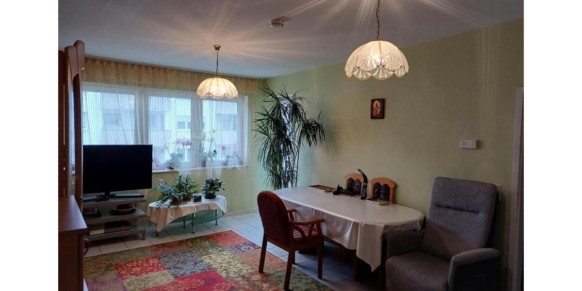 Etagenwohnung Völklingen - 2 Zimmer, 60 m&sup2;, 460&euro; | Angebot:25055984
