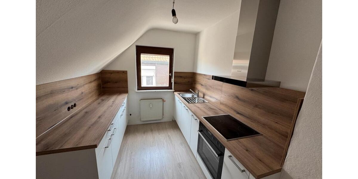 Dachgeschoßwohnung Heilbronn Kernstadt - 3.5 Zimmer, 77 m&sup2;, 910&euro; | Angebot:25812575