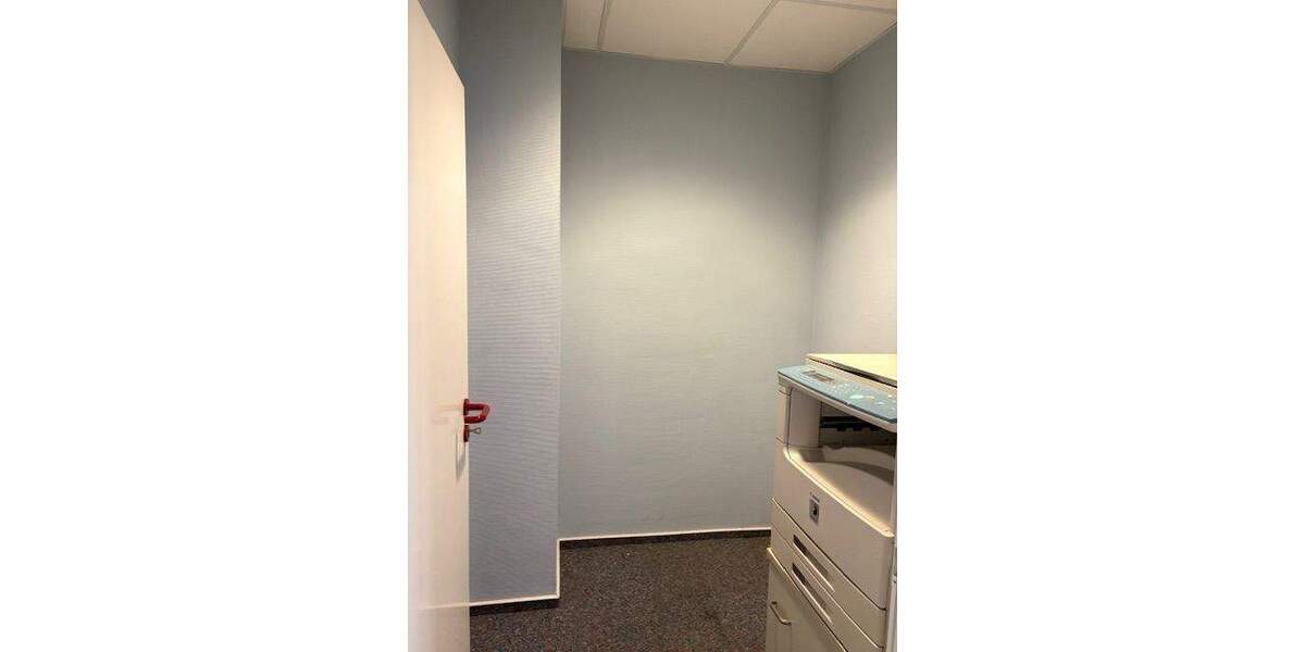 Gewerbeobjekt Bad Dürkheim - 4 Zimmer, 90 m&sup2;, 1.170&euro; | Angebot:25525373