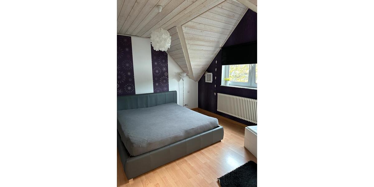 Dachgeschoßwohnung Gerolstein - 3 Zimmer, 85 m&sup2;, 1.100&euro; | Angebot:26683124