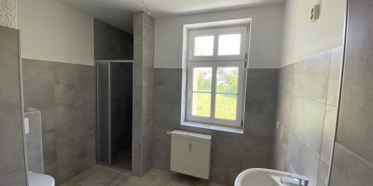 Etagenwohnung Gornsdorf - 5 Zimmer, 120 m&sup2;, 750&euro; | Angebot:24528388