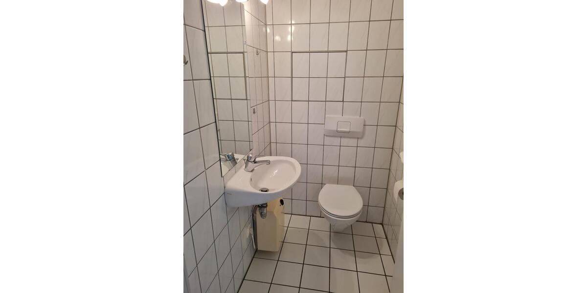 Etagenwohnung Hannover Linden-Limmer - 2 Zimmer, 77 m&sup2;, 663&euro; | Angebot:26349693