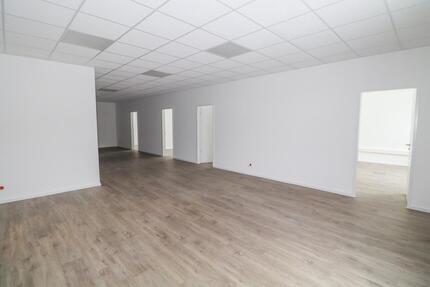 Gewerbeobjekt Oldenburg Kreyenbrück - 2.070&euro; | Angebot:24866799