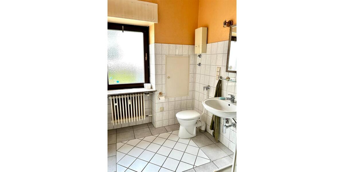 Etagenwohnung Eppelborn - 3 Zimmer, 100 m&sup2;, 700&euro; | Angebot:25988748