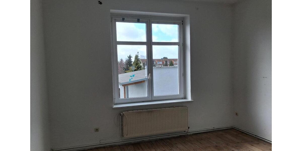 Etagenwohnung Parchim - 3 Zimmer, 71 m&sup2;, 450&euro; | Angebot:26045383