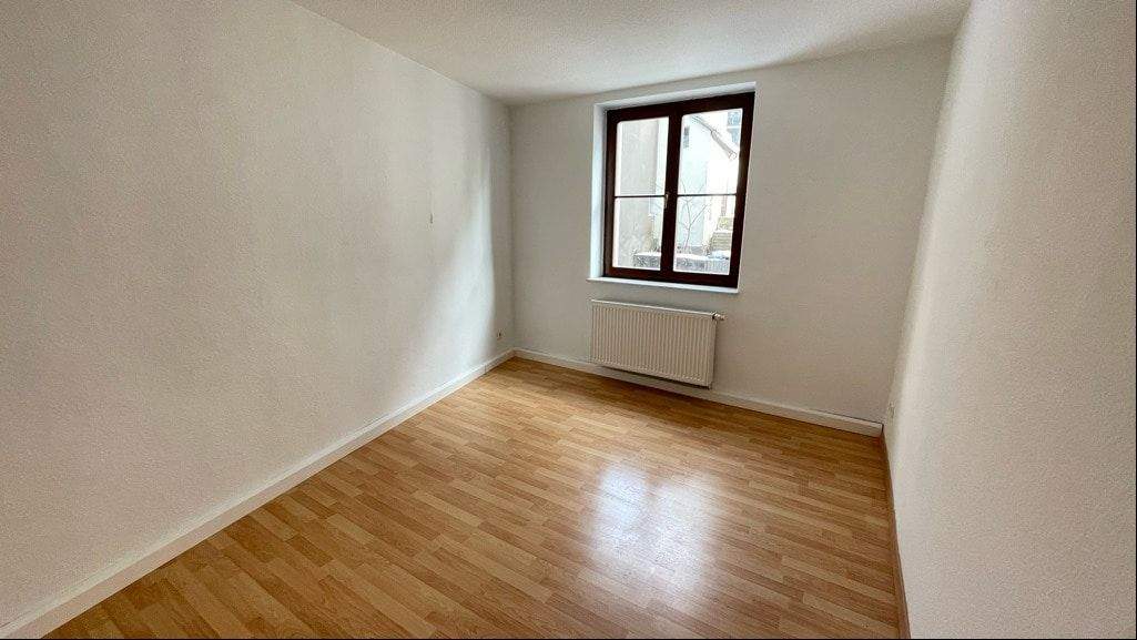 Etagenwohnung Stolpen - 2 Zimmer, 65 m&sup2;, 350&euro; | Angebot:24678153
